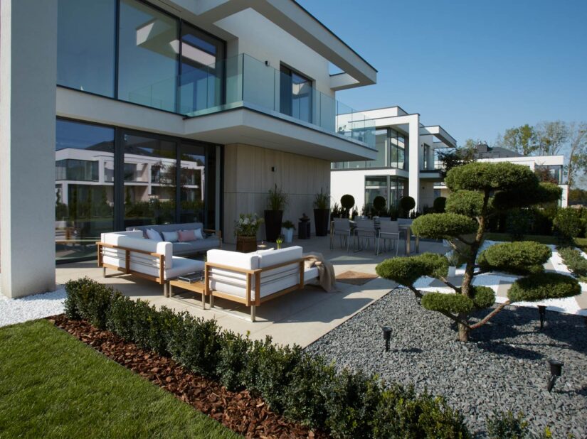 a9bea824608d68e2919bb2348d761a8a4a0d6499-min